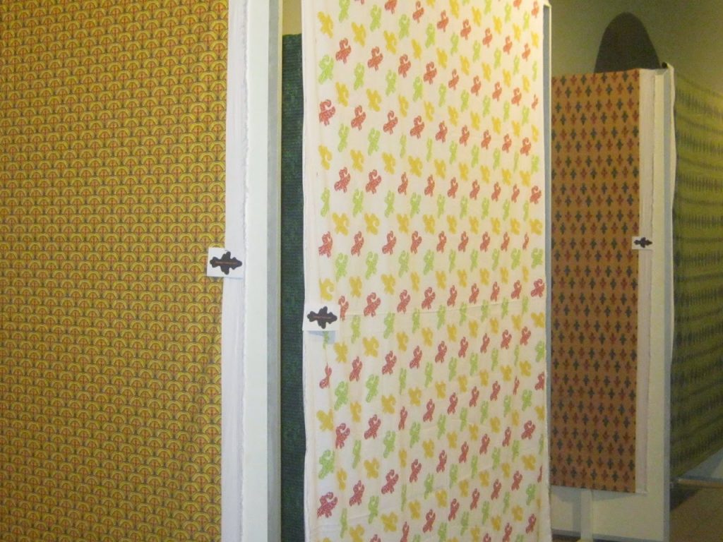 Peças da exposição Design de Superfície na Amazônica, de Luciana Leal, no IAP, Belém, Pará, em 2014.